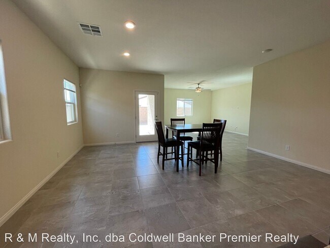 Building Photo - 4 br, 2 bath House - 4317 Glossier Avenue