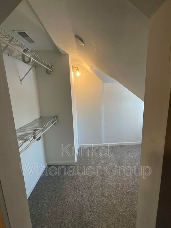 Building Photo - 132 N 82nd St