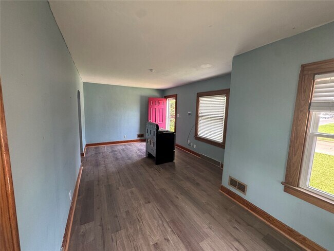 Building Photo - 1107 Bristow St