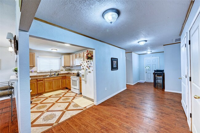 Building Photo - 170 Mesa Verde