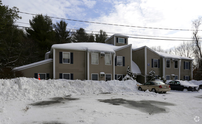 Building Photo - The Village at North River