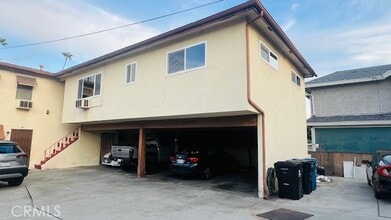 Building Photo - 330 S Almansor St