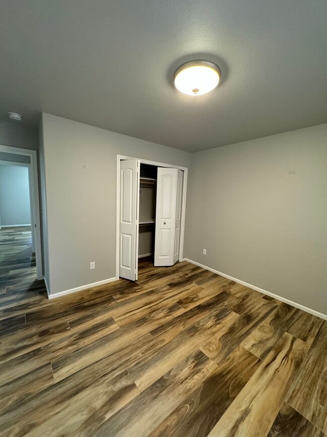 Building Photo - Newer Sutherlin 3 Bedroom 2 bath home