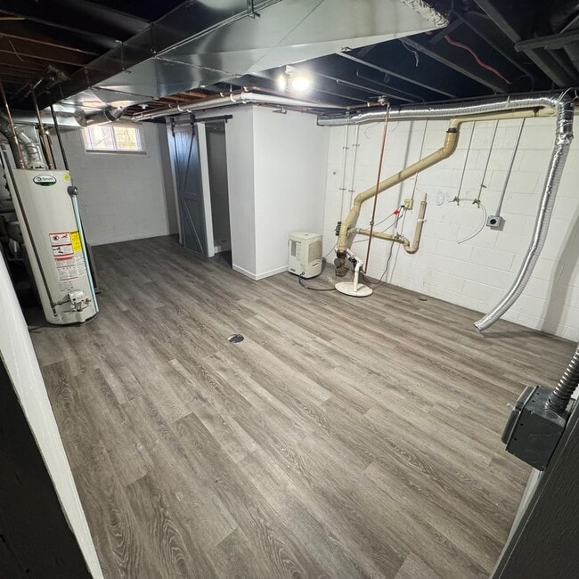 Building Photo - Spacious 3-Bedroom Home on Half-Acre Lot in Top-Rated Pleasant Valley School District!