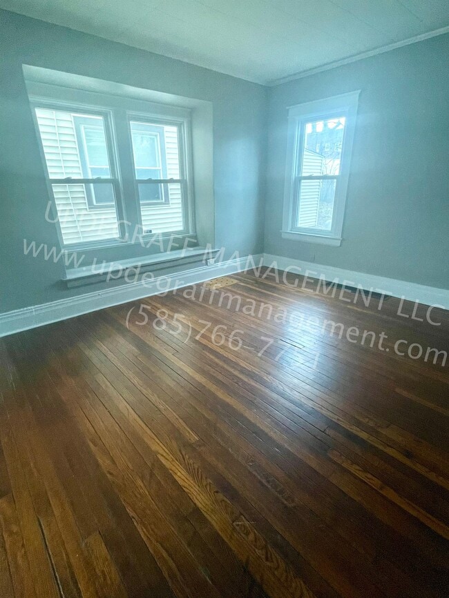 Building Photo - 22 Stratford Park