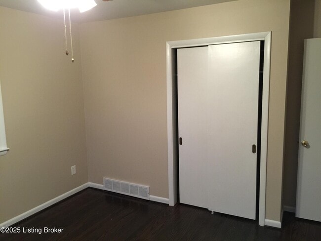 Building Photo - 5703 Bunning Dr