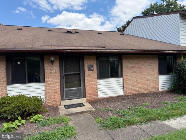 Building Photo - 4193 Meadowland Ct