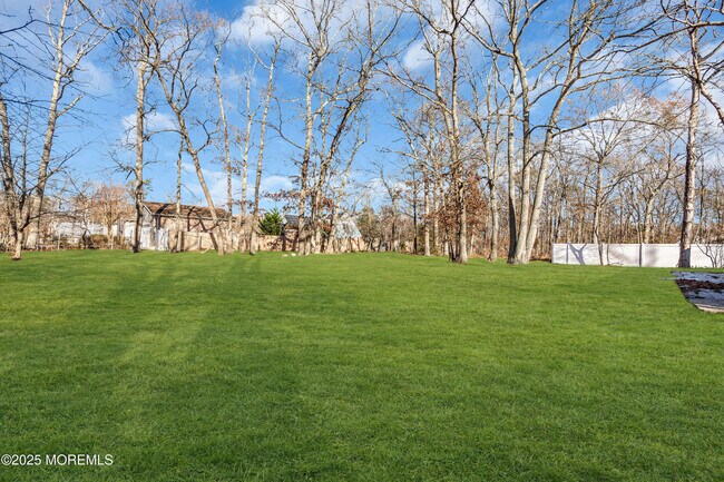 Building Photo - 170 Station Rd