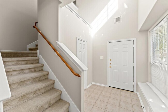 Building Photo - 6318 Veranda Green Trail