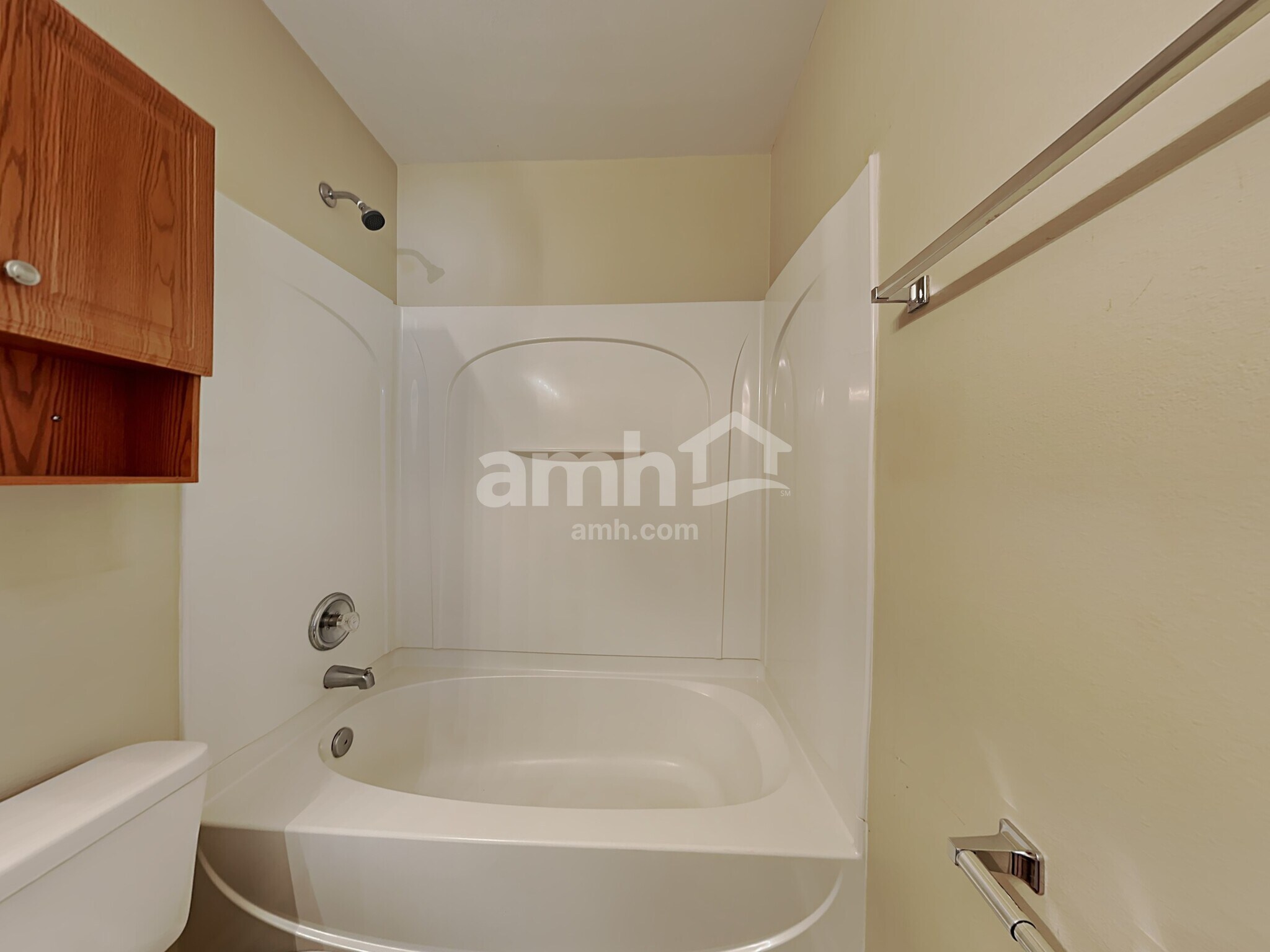 Building Photo - 714 W Parris Ave