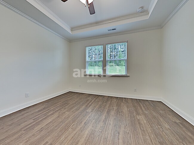 Building Photo - 83 Pullen Dr