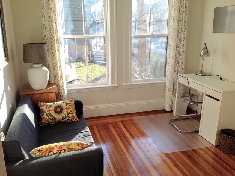 BEDROOM 2 or OFFICE - 41 Fairfield Street