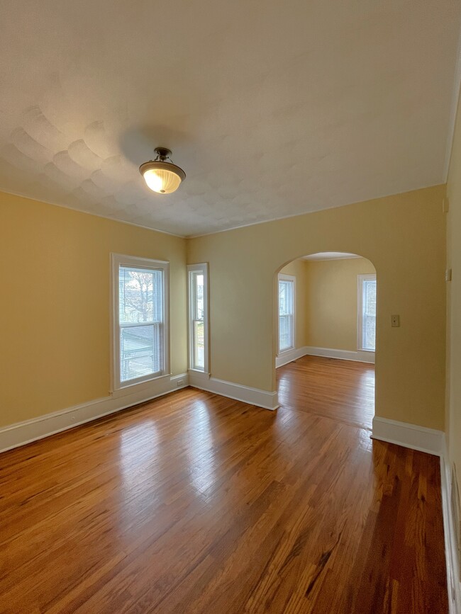 Dining Room - 110-112 Elm St