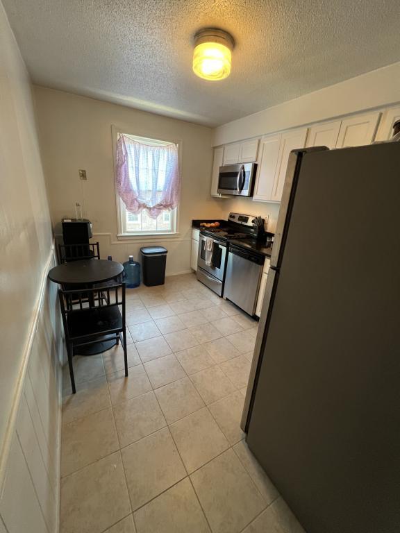 Building Photo - 2114 Suitland Terrace SE