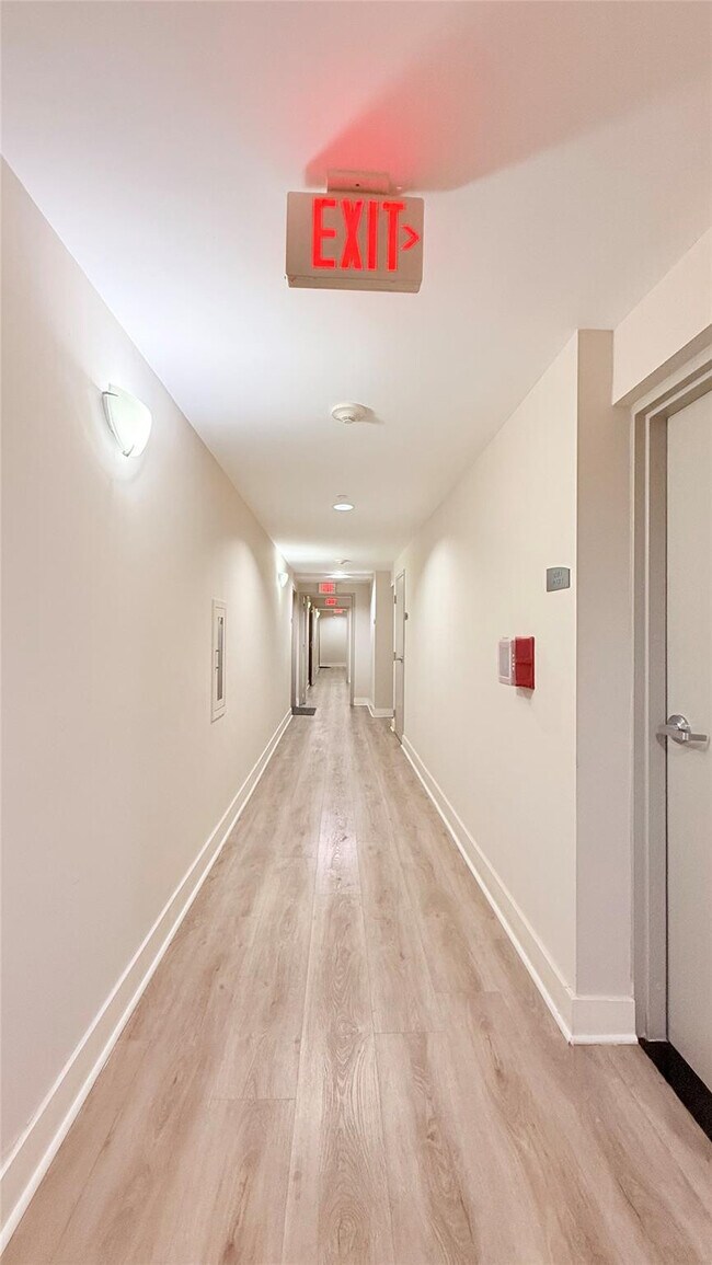 Building Photo - 601 NE 23rd St