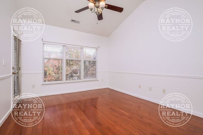 Building Photo - 508 S Person St