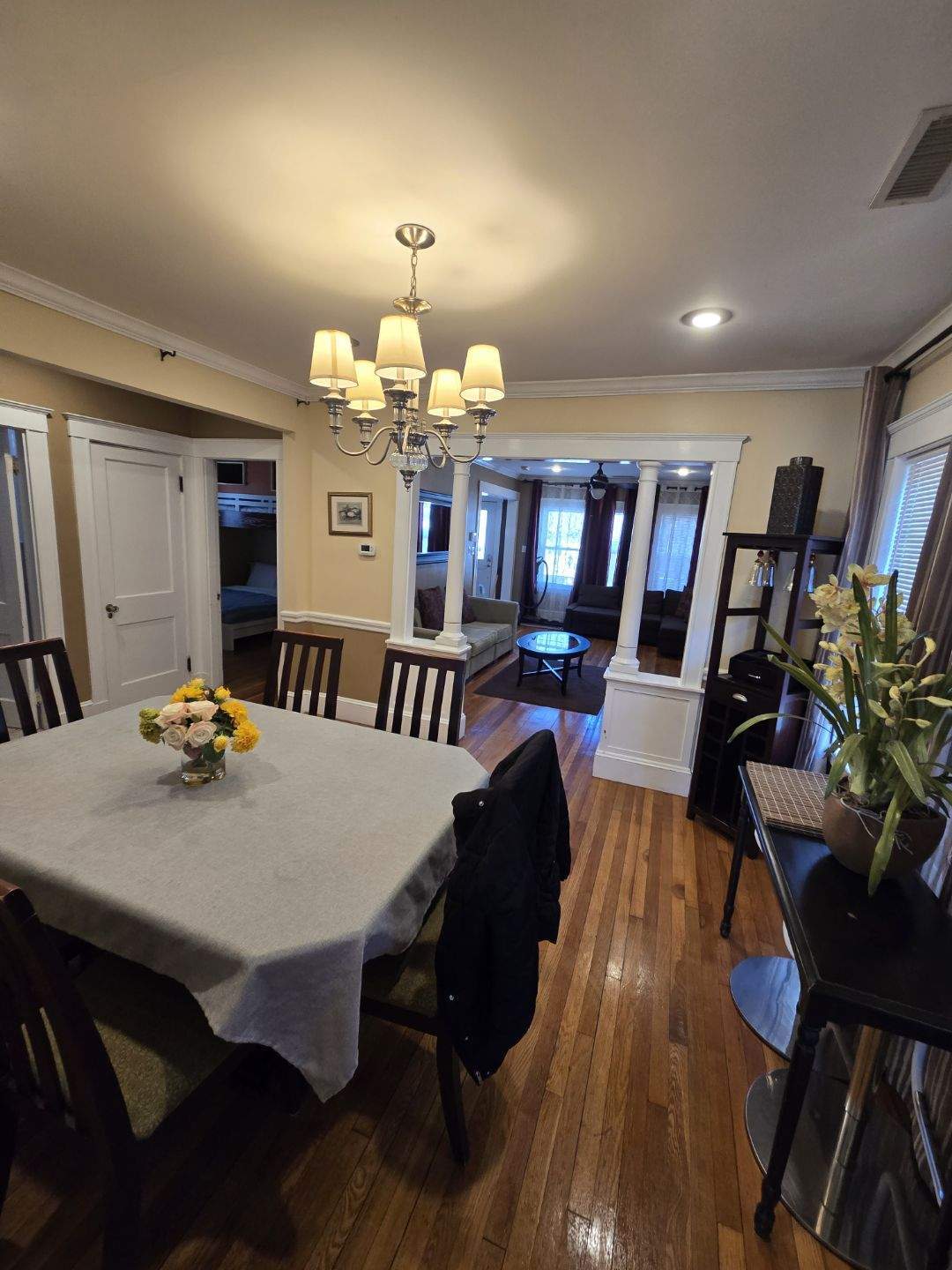 Building Photo - 203 Riverview Ave