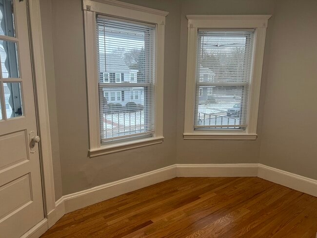 Building Photo - 227 Bellevue St