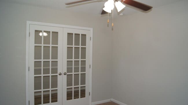 Building Photo - 375 Niblick Dr