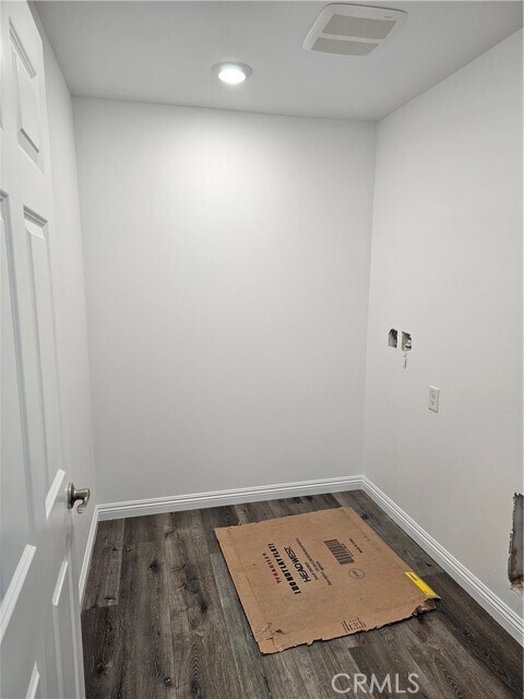 Building Photo - 4725 S Scott Way