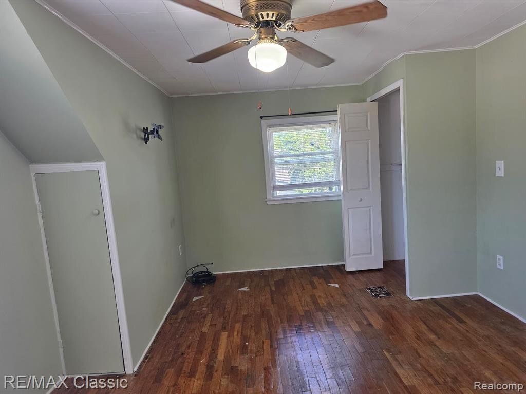 Building Photo - 3366 Ellwood Ave