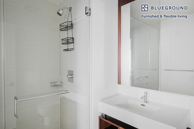 Building Photo - 500 N Lake Shore Dr