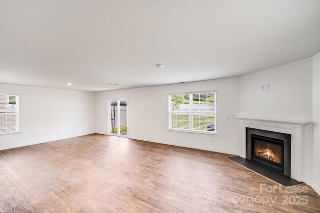 Building Photo - 3255 Winesap Dr