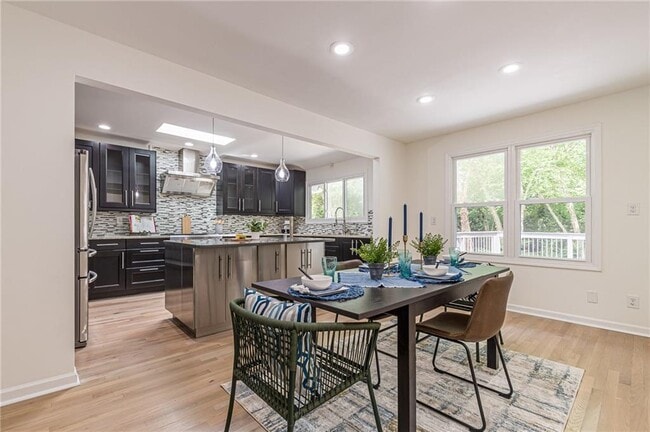 Building Photo - 4523 Runnemede Rd NW