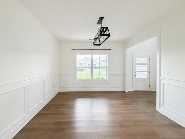 Building Photo - 208 Skaggs Blvd