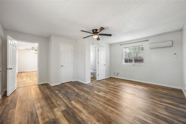 Building Photo - 1116 Ebert Ave