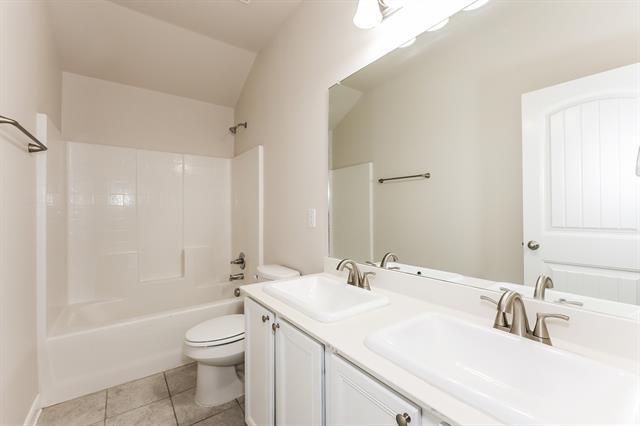 Building Photo - 9430 Smoke Tree Dr