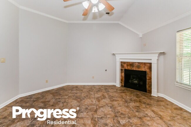 Building Photo - 4258 Ravenwood Dr N