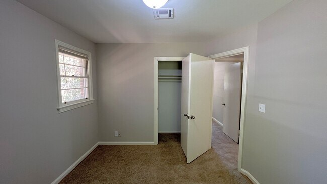 Building Photo - 3-Bedroom with so much to offer !