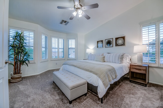 Master Bedroom - 4222 E Bonanza Rd