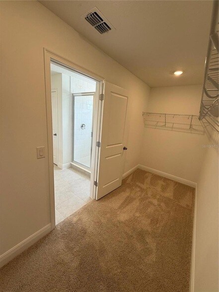 Building Photo - 2313 Broadbrook Dr