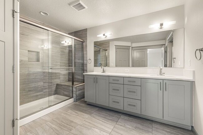Building Photo - 14716 Blue Blossom Way
