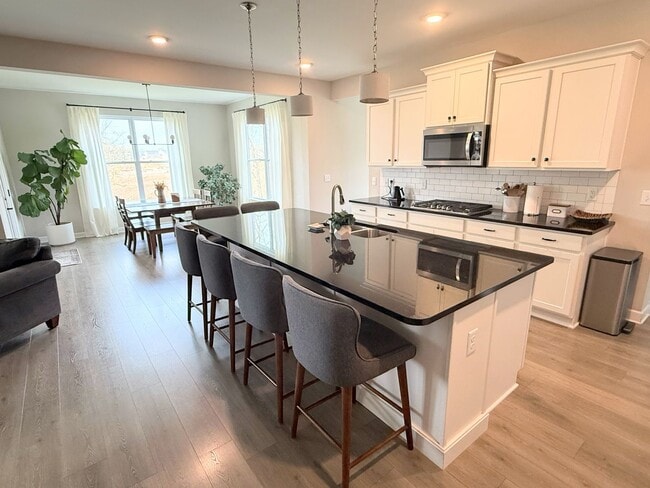 Building Photo - Beautiful 3BR Home with Office on Large .34-Acre Lot-  Spacious Single-Story Living in Stewarts C...