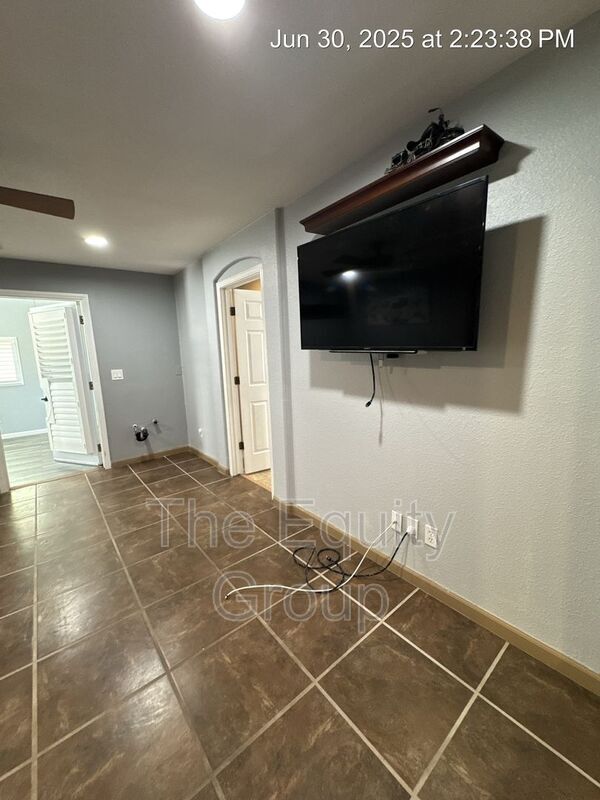 Building Photo - 3603 N Minden Ct