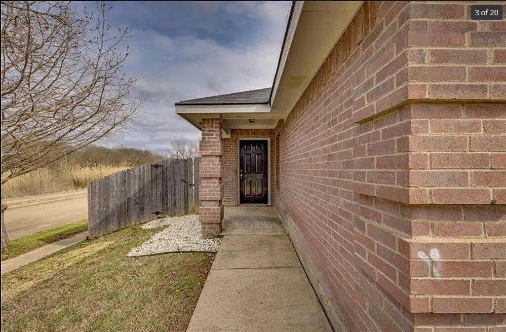 Building Photo - 2800 Shelduck Dr