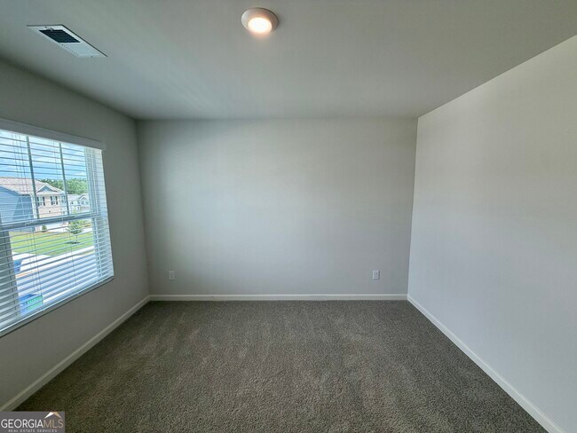 Building Photo - 8233 Bluewater Dr