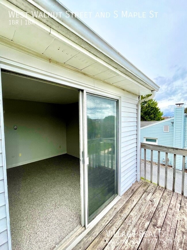 Building Photo - 86 W Walnut St