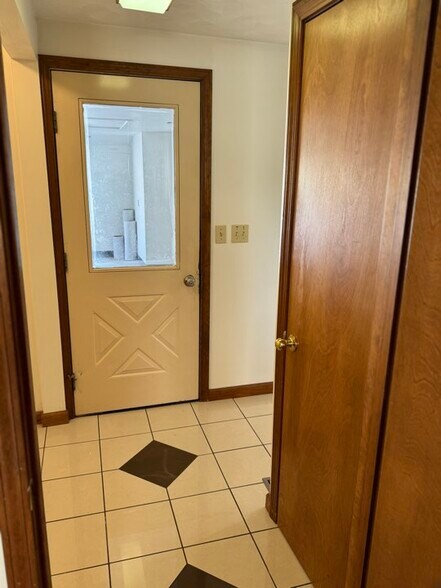 Garage Entrance into Laundry - 7255 Gomer Rd