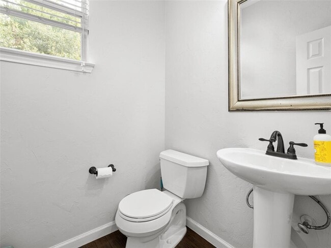 Building Photo - 6630 Hillside Terrace Dr