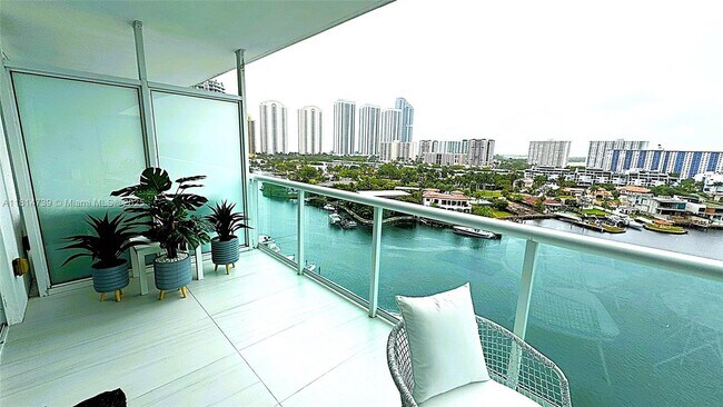 Building Photo - 400 Sunny Isles Blvd