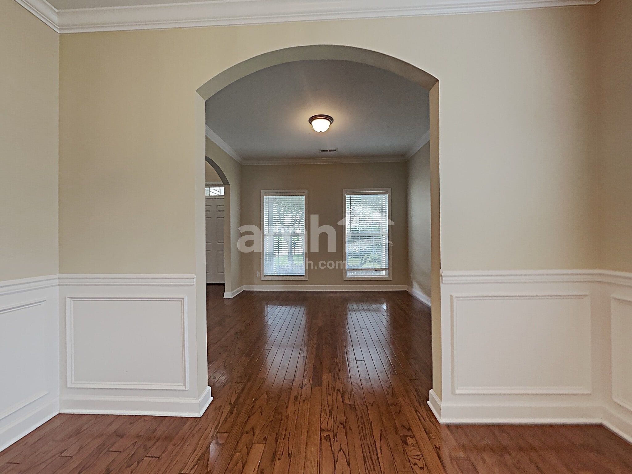 Building Photo - 1641 Silver Oak Ln