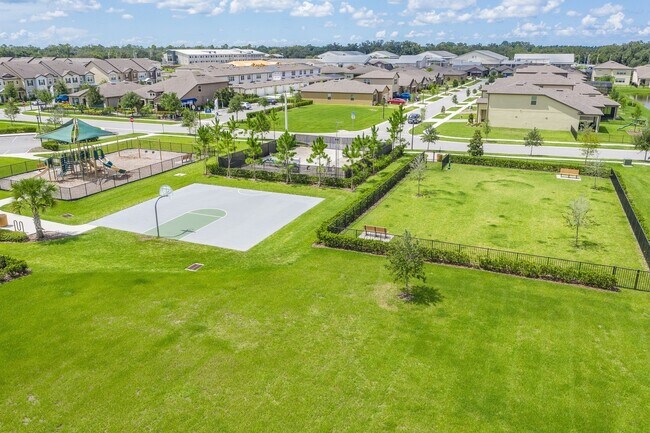 Building Photo - MOVE IN SPECIAL-Gorgeous Energy Efficient 4/2 Home in Gated Community Close to Lake Nona