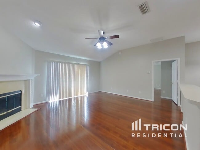 Building Photo - 3582 White Cow Ct