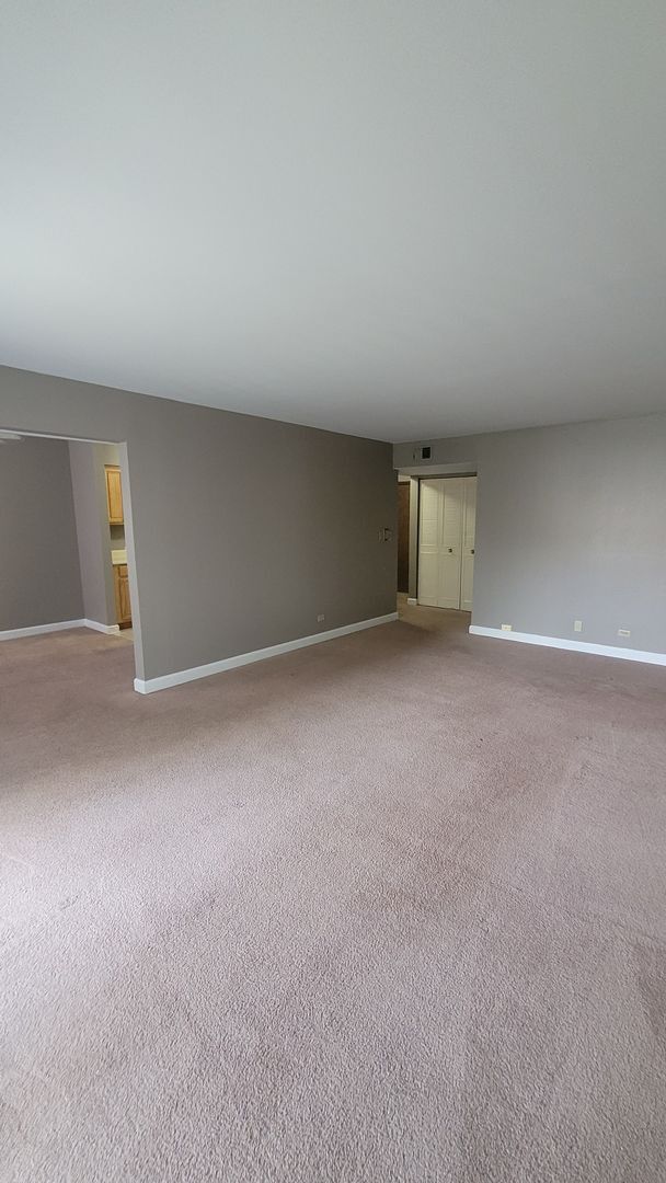 Building Photo - 1000 Bayside Dr