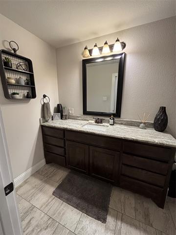 Building Photo - 4737 Christie Ave