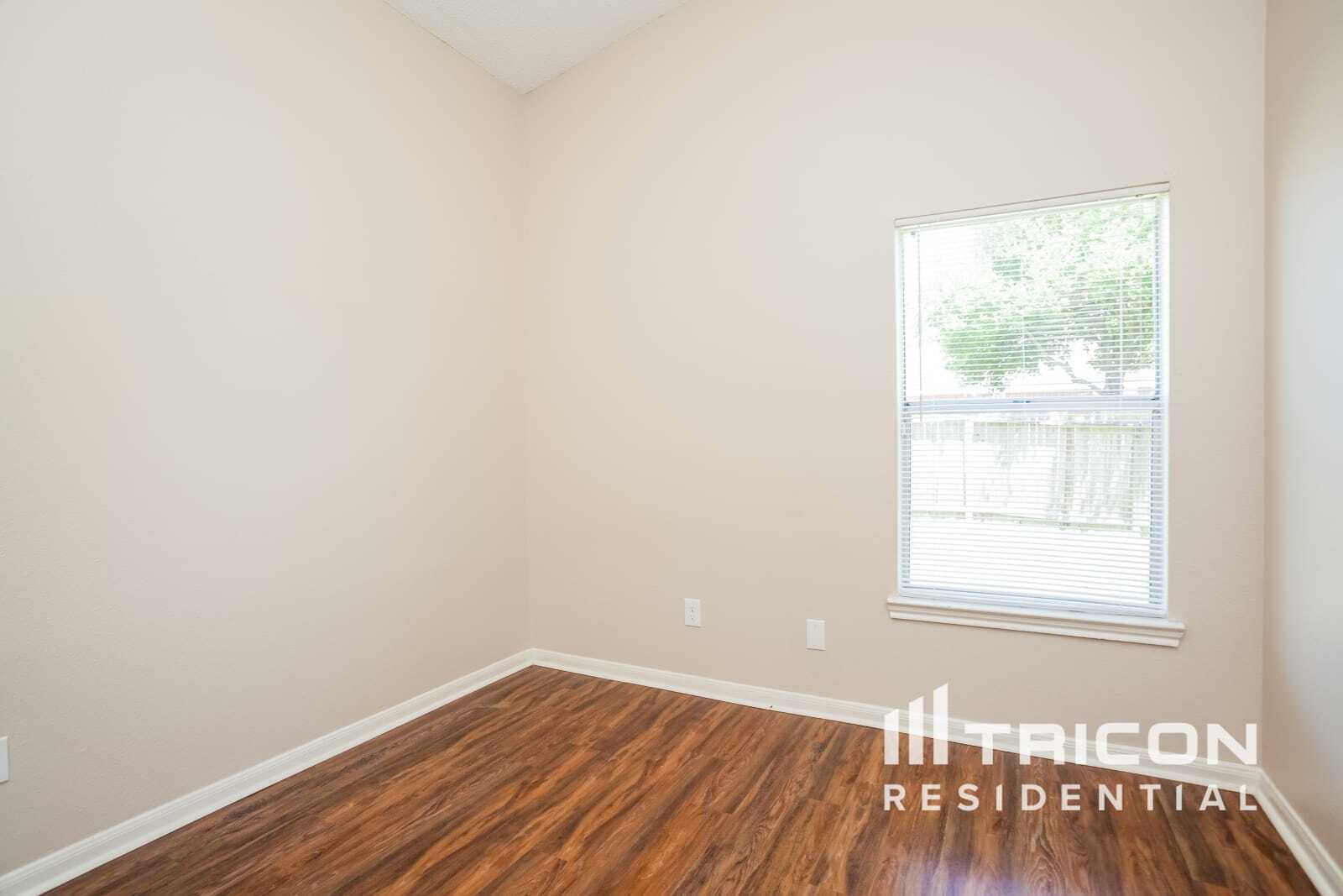 Building Photo - 3214 Kelling St